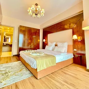 Apartament Presidential Luxury With Amazing View - Yamaluxe, Bucureşti