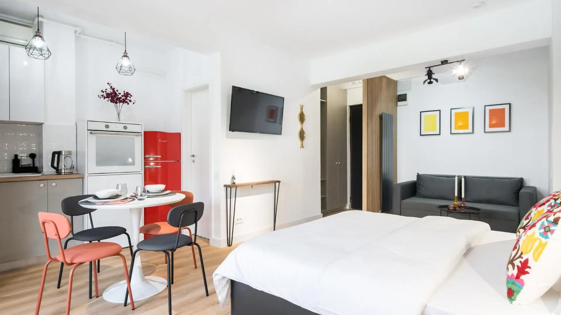 Cinema Union Studio Bucharest Apartment