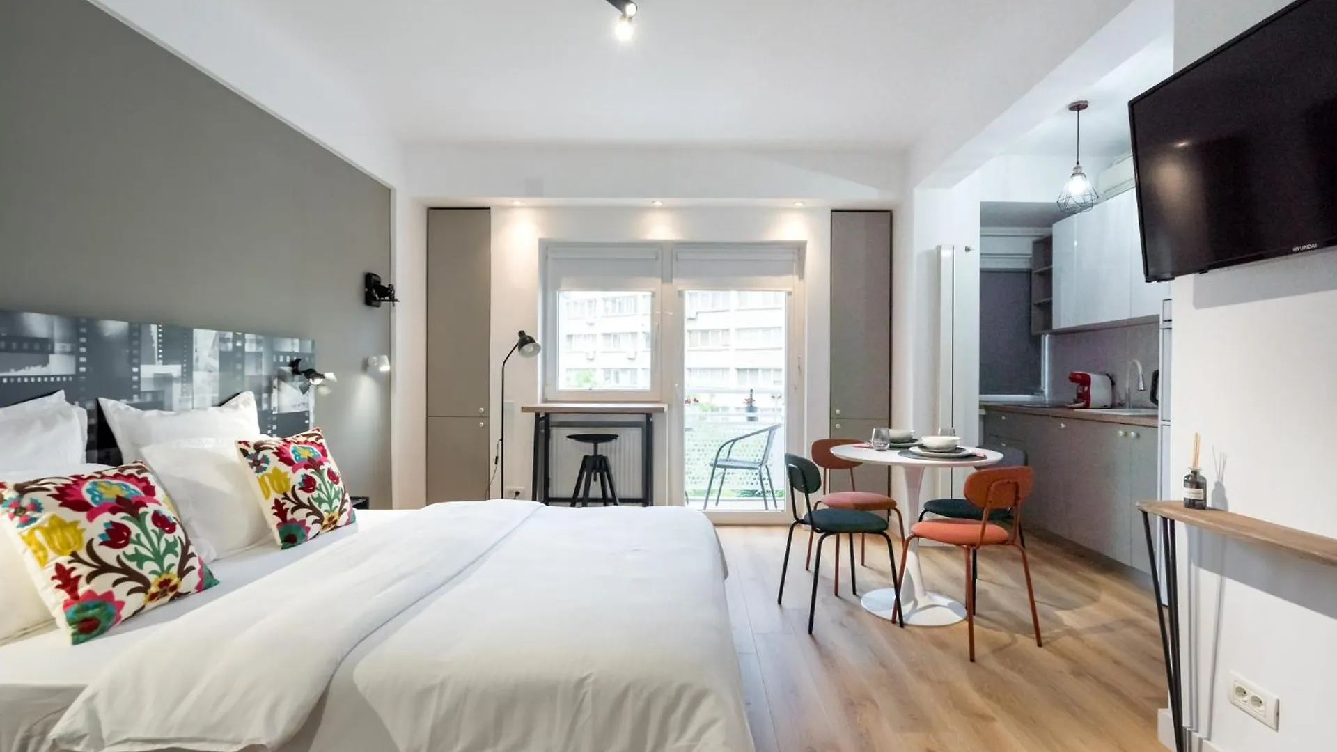 Cinema Union Studio Bucharest Apartment